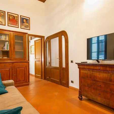 Demedici Apt W/ 2Br 1' Walk Uffizi & Ponte Vecchio Appartement Florence Buitenkant foto