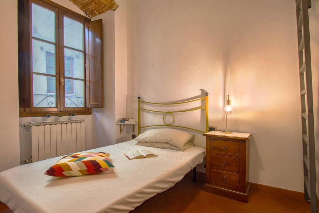 Demedici Apt W/ 2Br 1' Walk Uffizi & Ponte Vecchio Appartement Florence Buitenkant foto