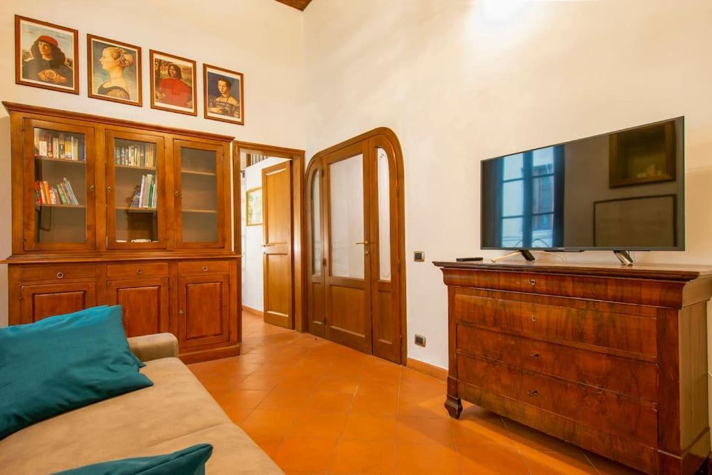 Demedici Apt W/ 2Br 1' Walk Uffizi & Ponte Vecchio Appartement Florence Buitenkant foto