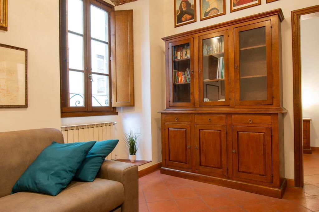 Demedici Apt W/ 2Br 1' Walk Uffizi & Ponte Vecchio Appartement Florence Buitenkant foto