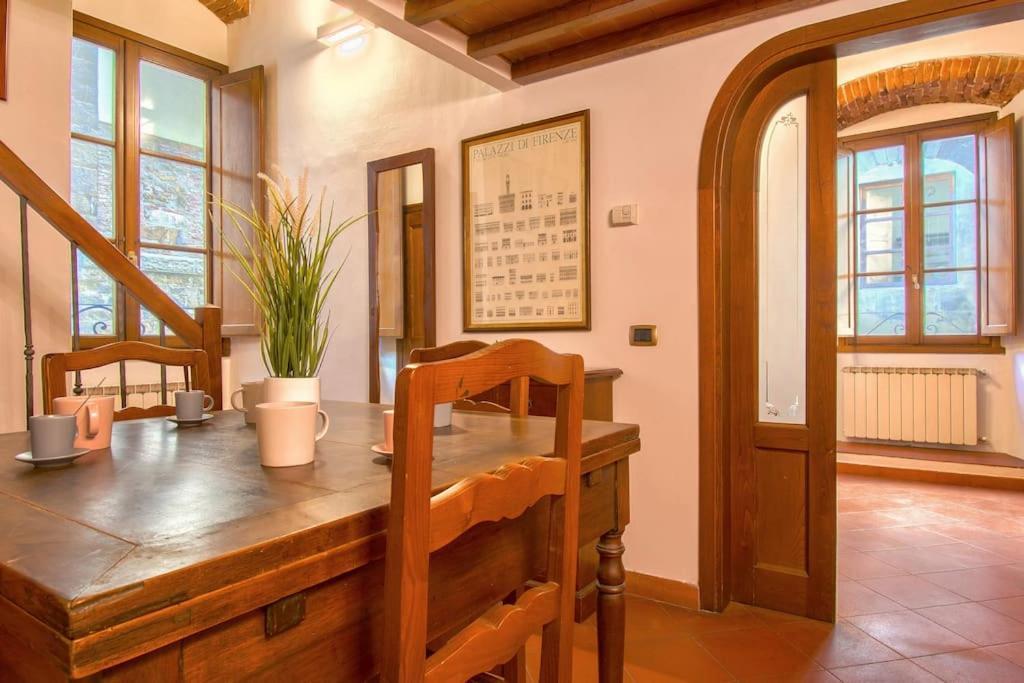 Demedici Apt W/ 2Br 1' Walk Uffizi & Ponte Vecchio Appartement Florence Buitenkant foto