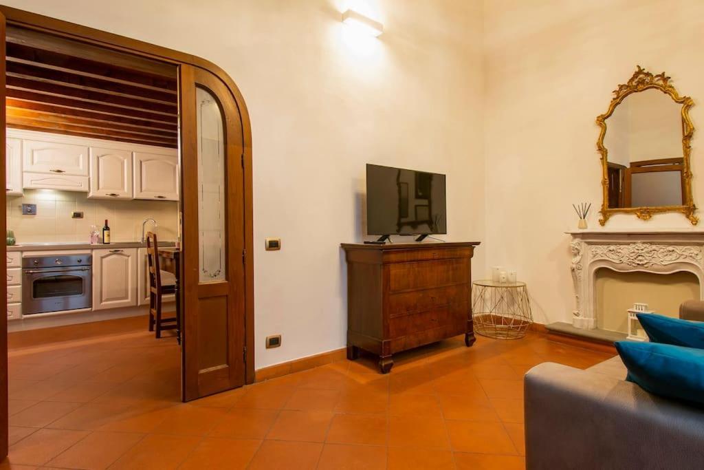 Demedici Apt W/ 2Br 1' Walk Uffizi & Ponte Vecchio Appartement Florence Buitenkant foto